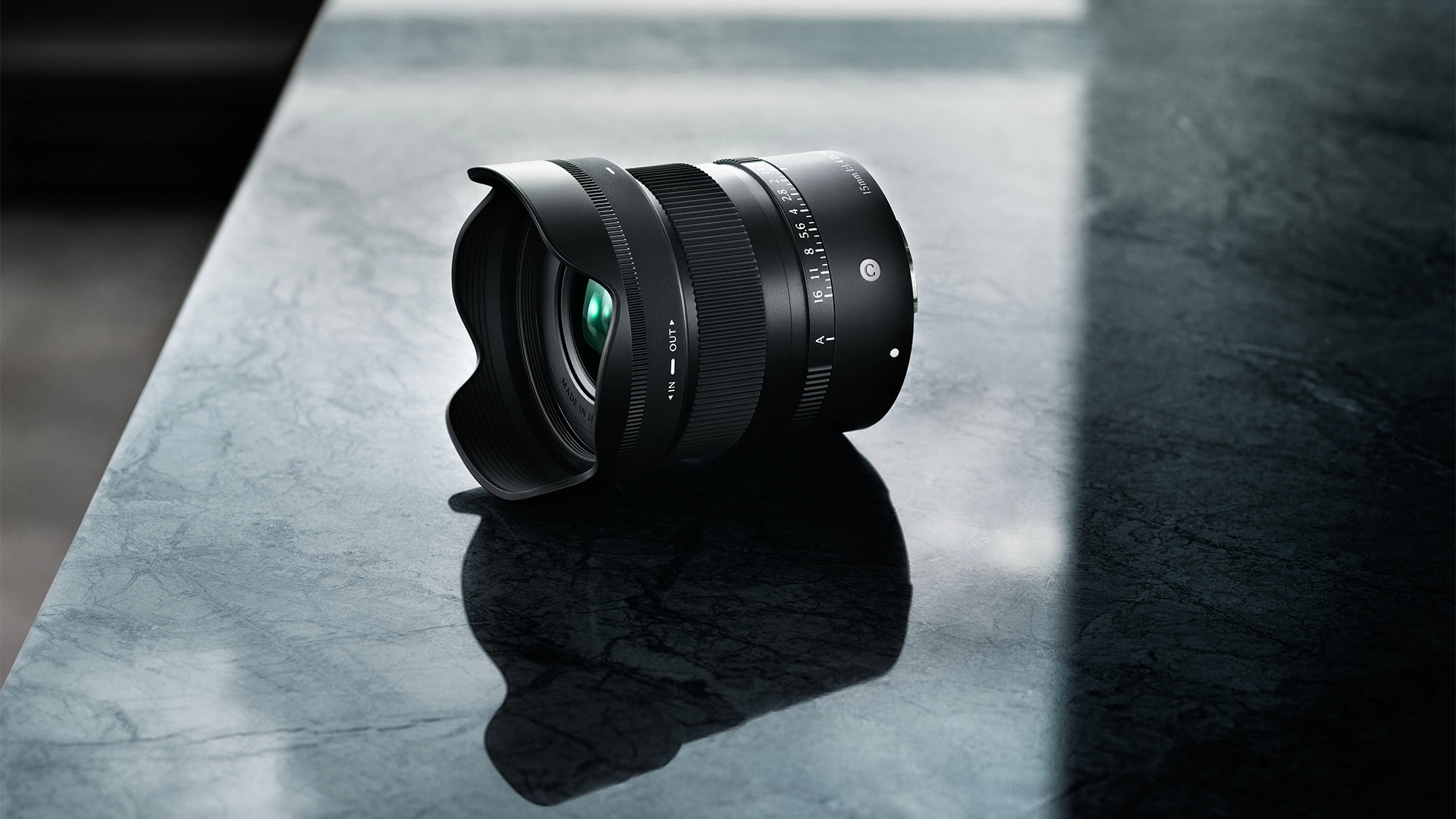 SIGMA 15mm F1.4 DC CONTEMPORARY